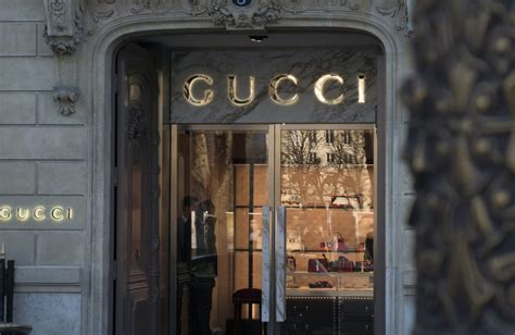 gucci marketing strategy 2020|gucci fashion marketing strategy.